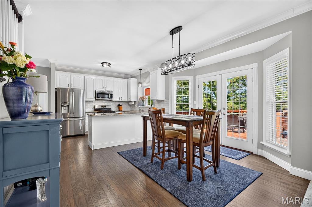 320 Huntleigh Manor Drive