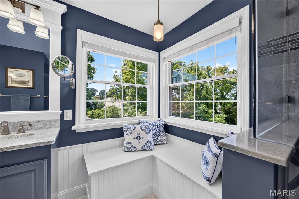 320 Huntleigh Manor Drive