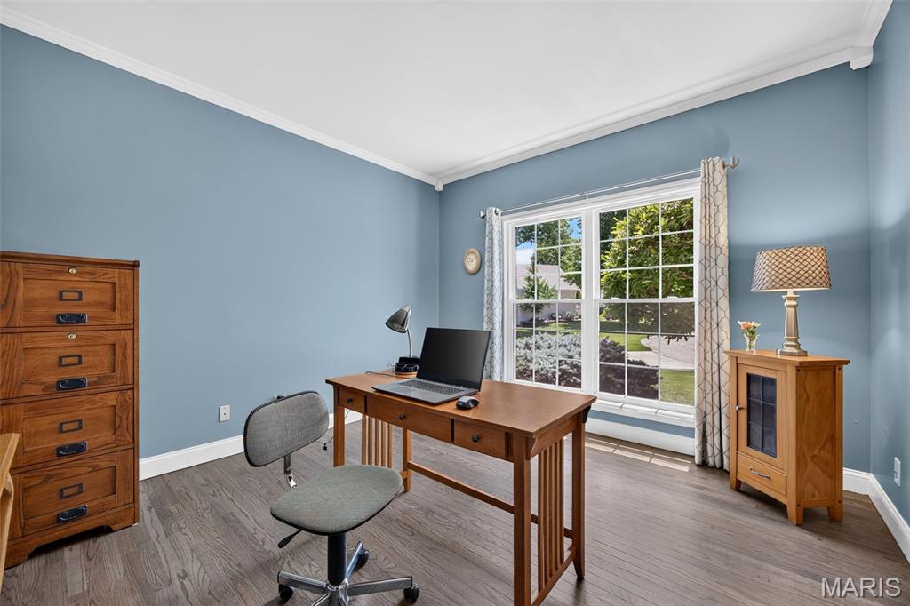 320 Huntleigh Manor Drive