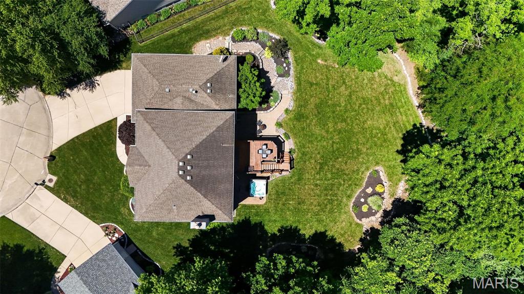 320 Huntleigh Manor Drive