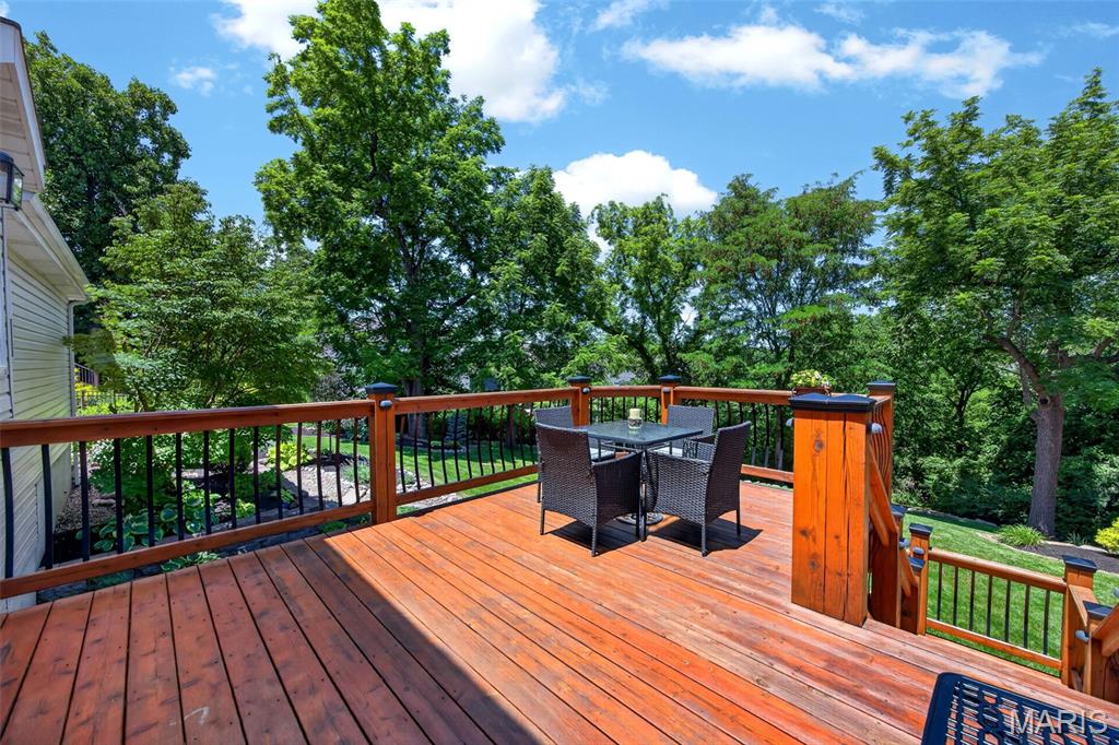 320 Huntleigh Manor Drive