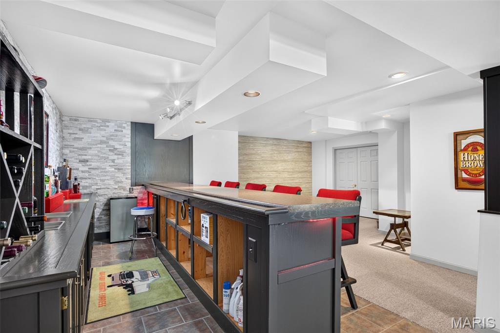 320 Huntleigh Manor Drive