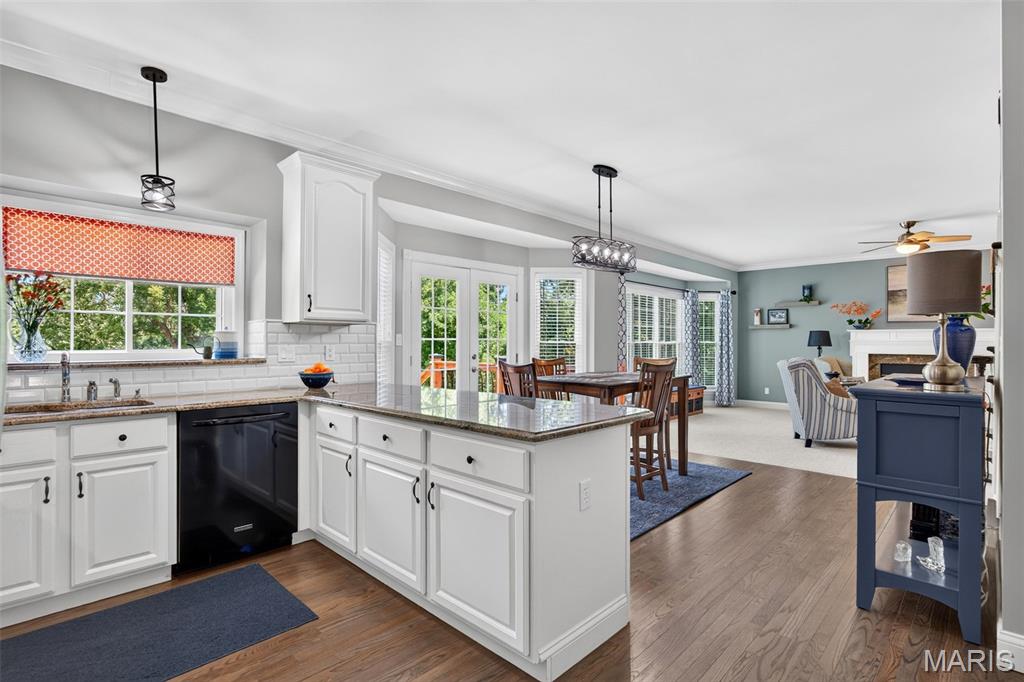 320 Huntleigh Manor Drive