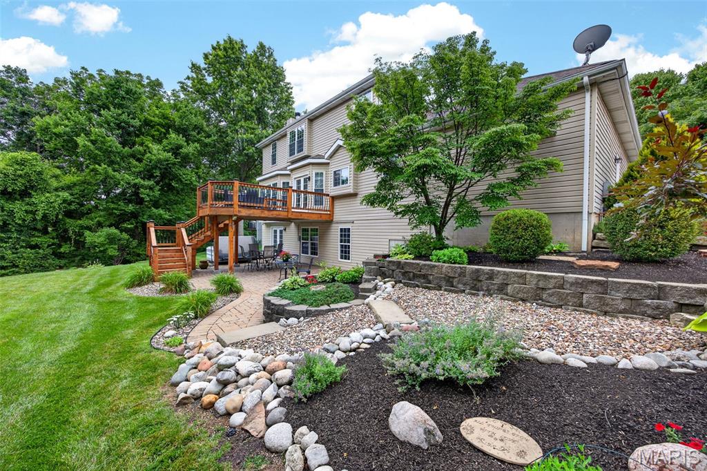 320 Huntleigh Manor Drive