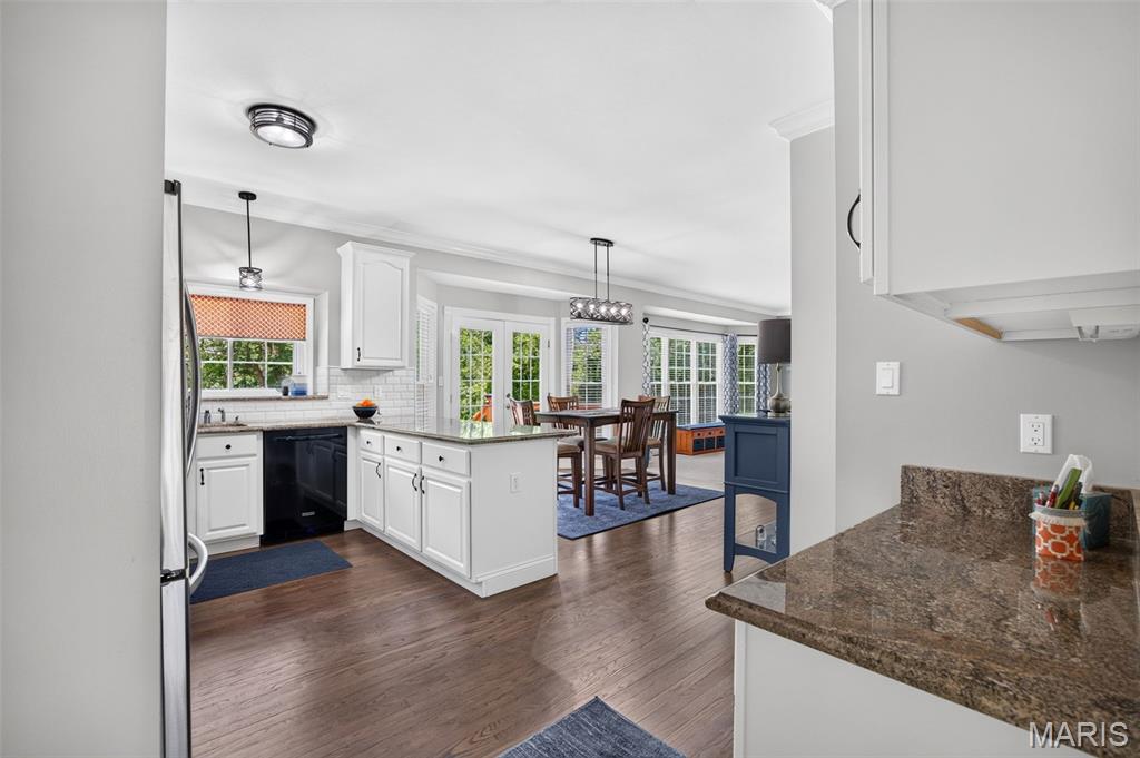 320 Huntleigh Manor Drive