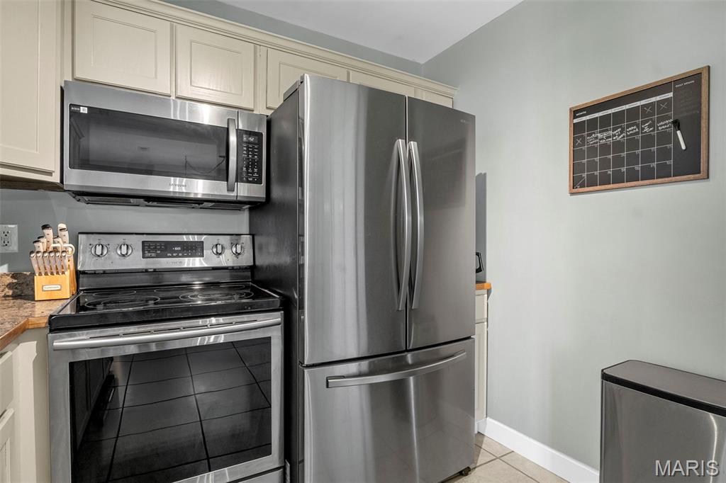501 W 7th Street