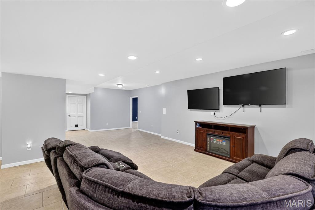 46 Scarlet Meadows Court
