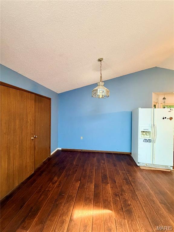2211 Alexandria Court