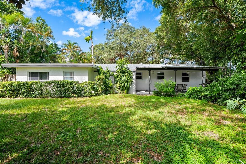 1424 SW 18th Street