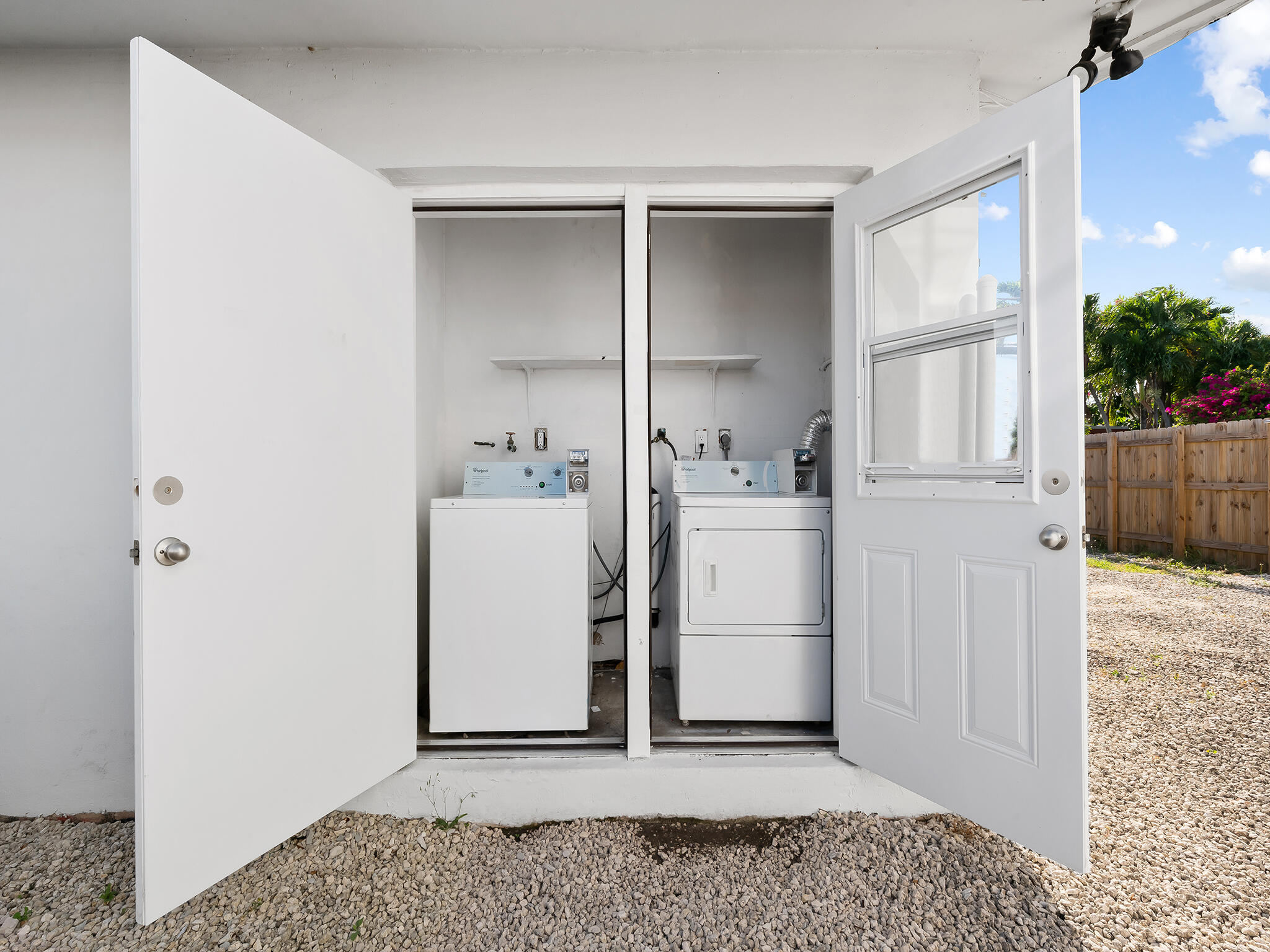 321 SW 14th Street 3