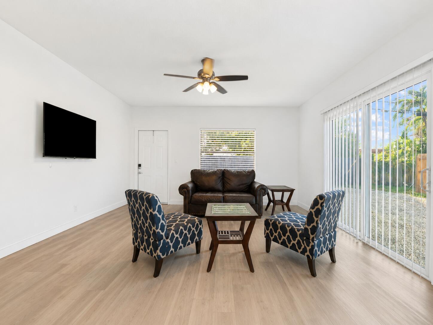 321 SW 14th Street 3