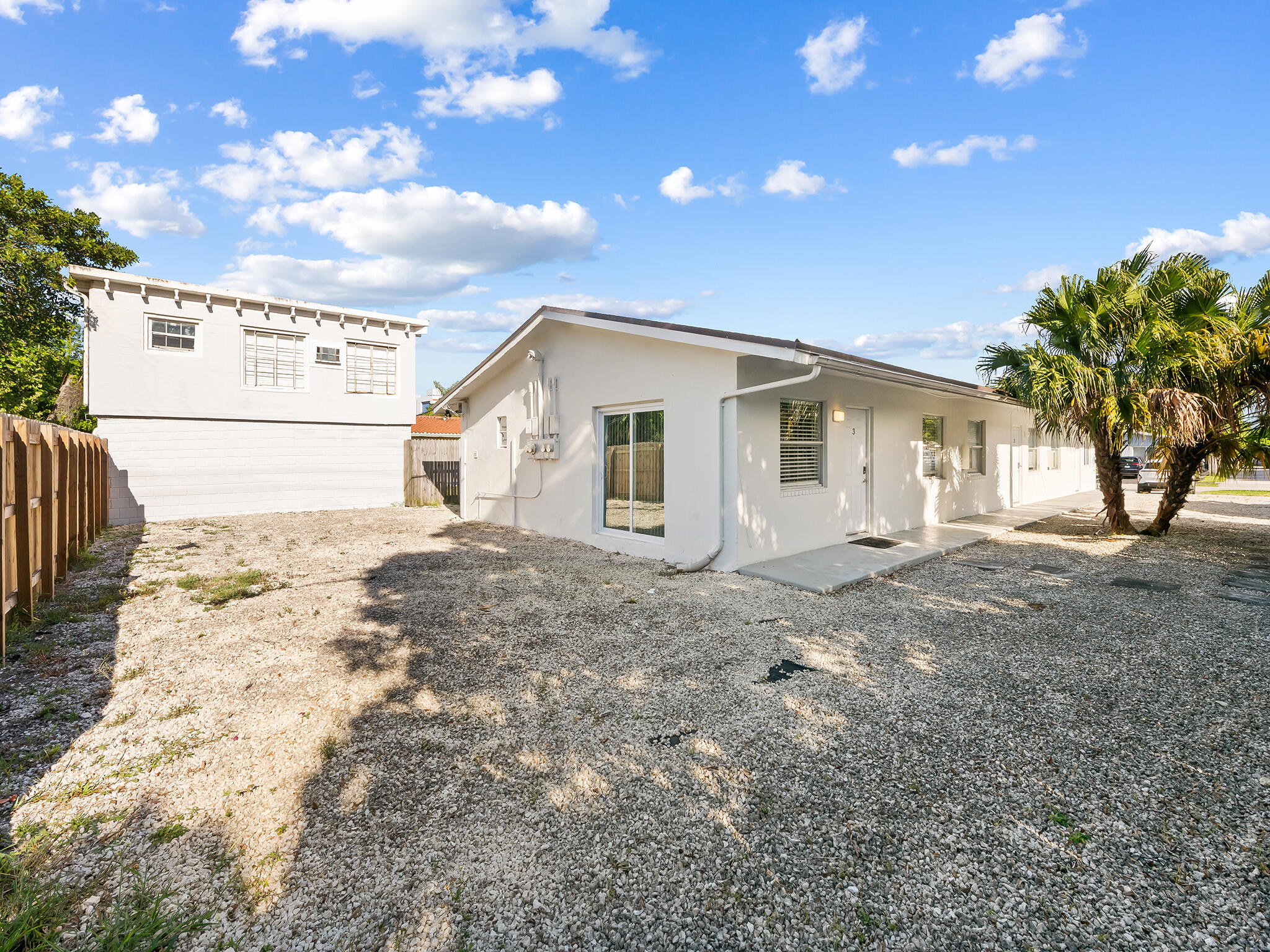321 SW 14th Street 3