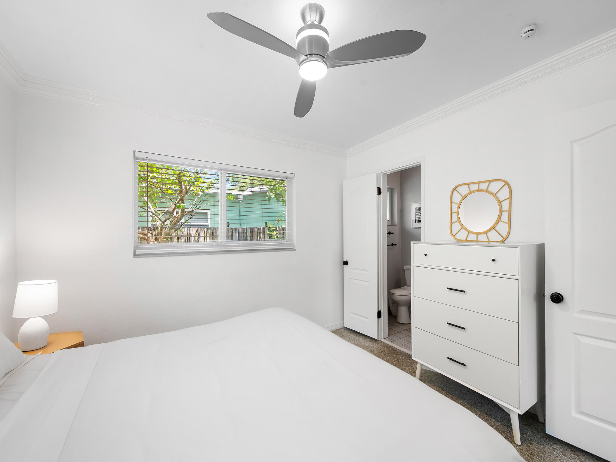 657 NW 30th Court