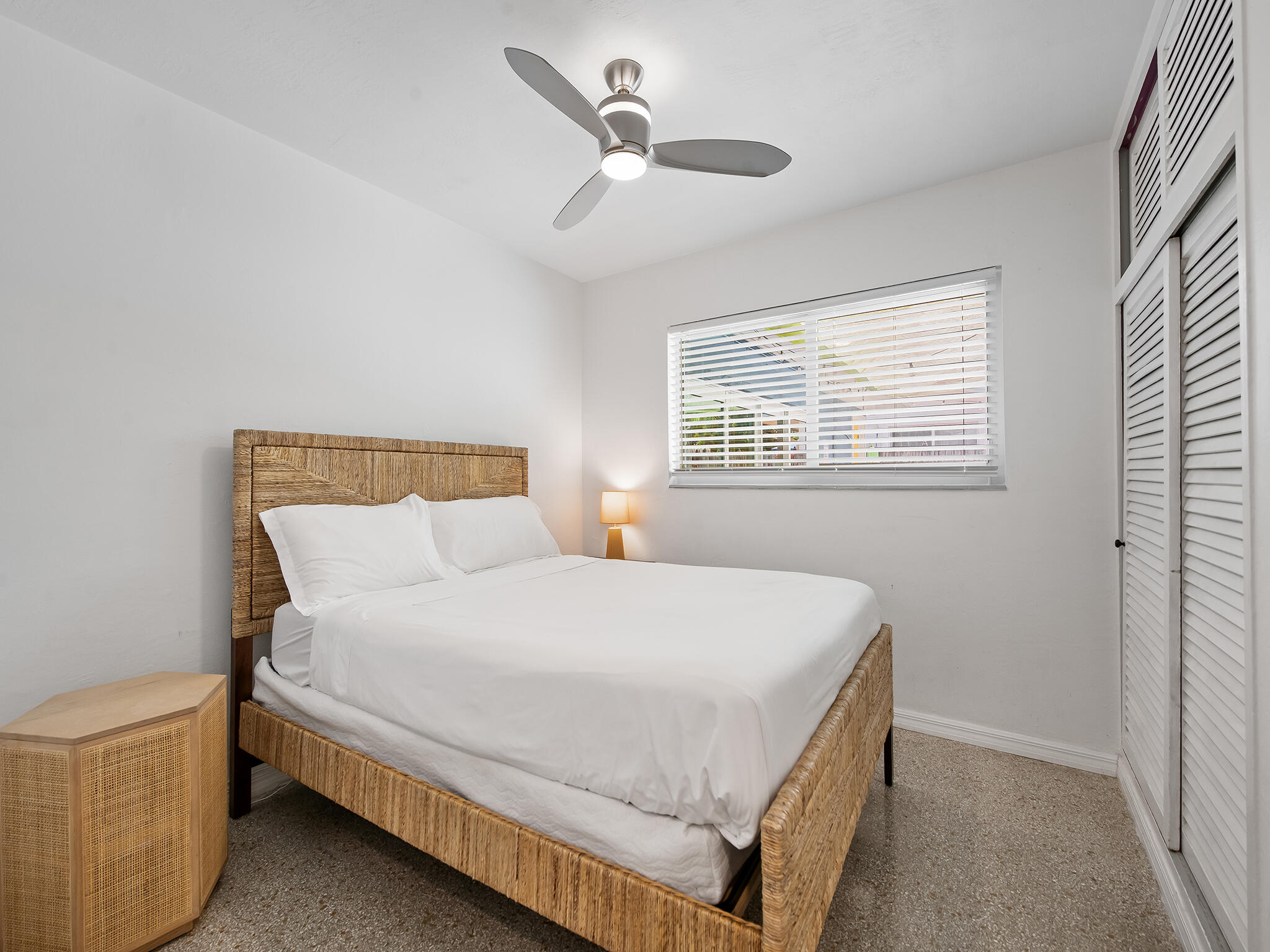 657 NW 30th Court