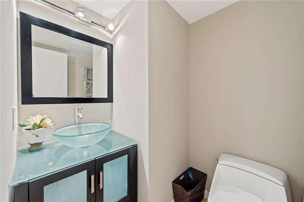 820 NE 25th Avenue Unit: 67