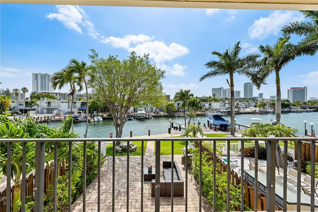 820 NE 25th Avenue Unit: 67