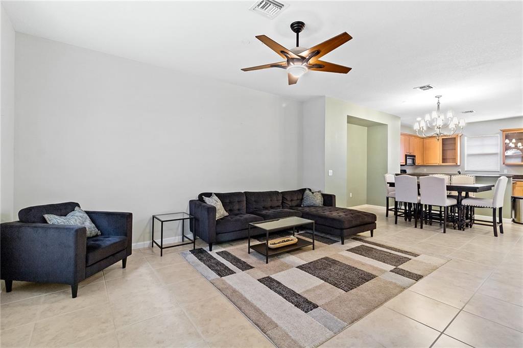 1033 NE 17th Way Unit: 1902