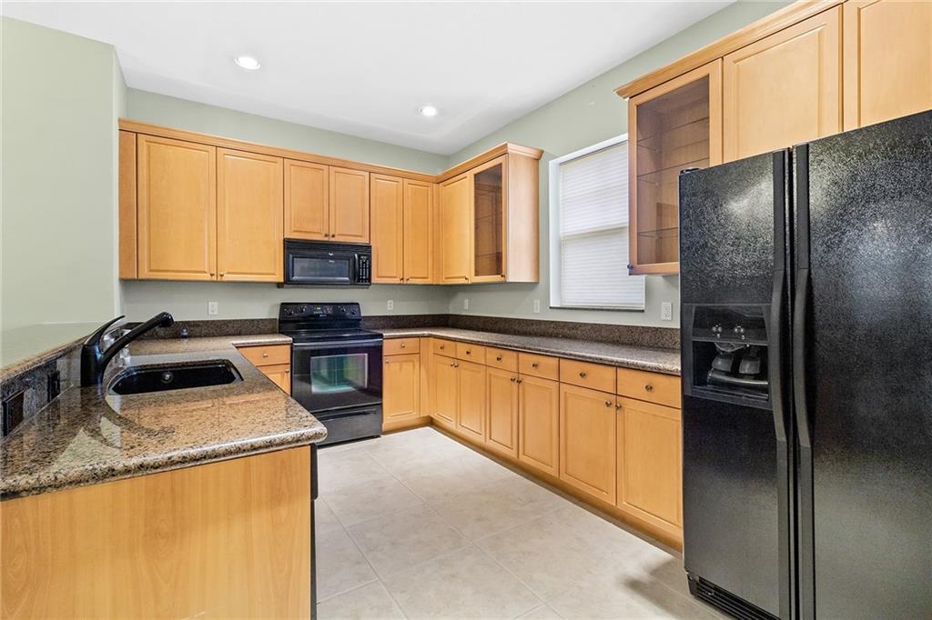 1033 NE 17th Way Unit: 1902