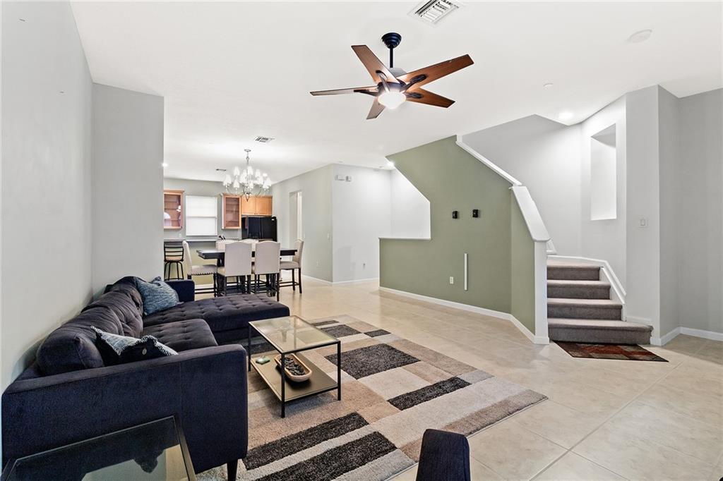 1033 NE 17th Way Unit: 1902