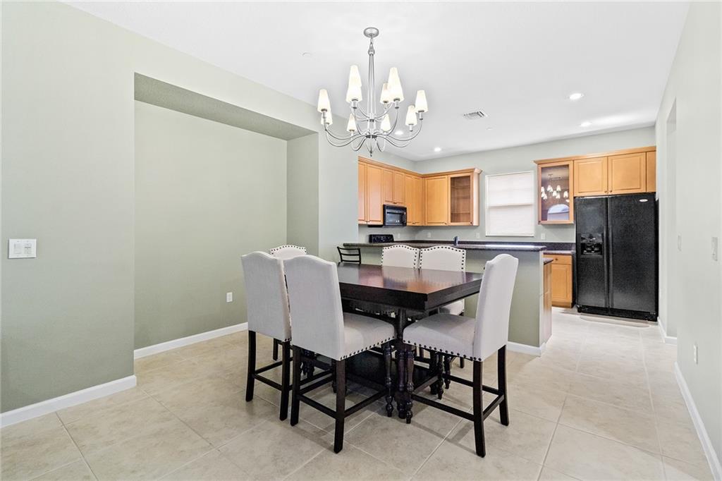 1033 NE 17th Way Unit: 1902