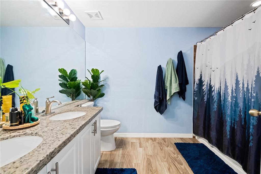 7812 Dixie Beach Cir Unit: 7812