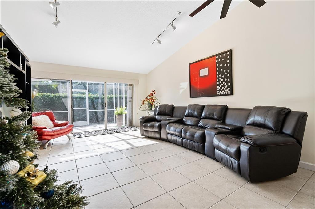 3524 Deer Creek Palladian Circle