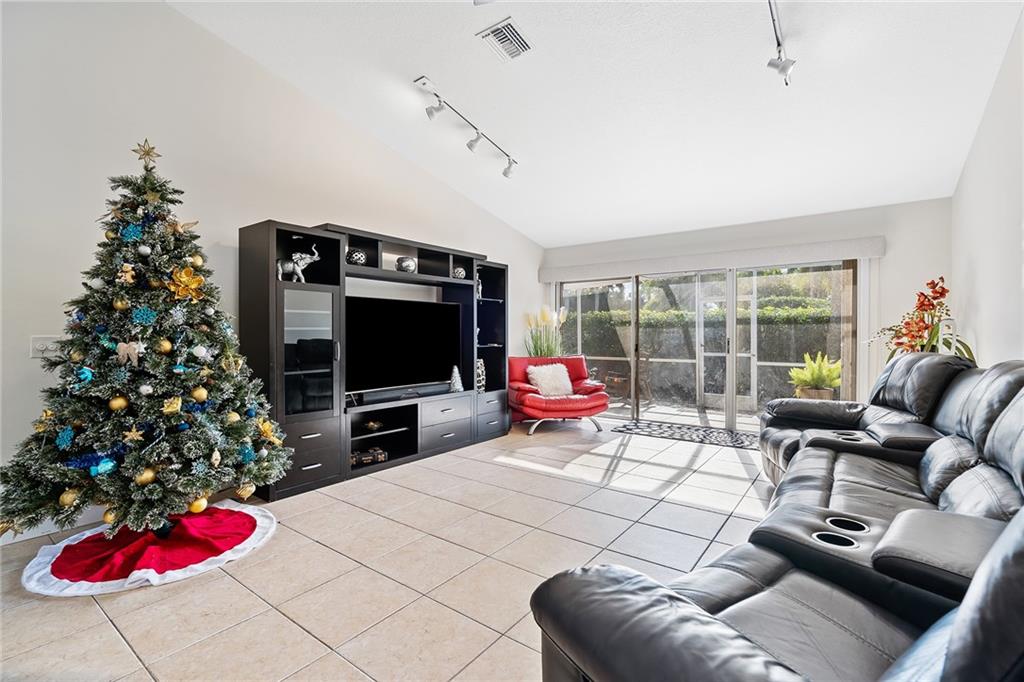 3524 Deer Creek Palladian Circle