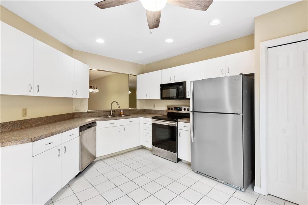 13924 Folkestone Cir Unit: C