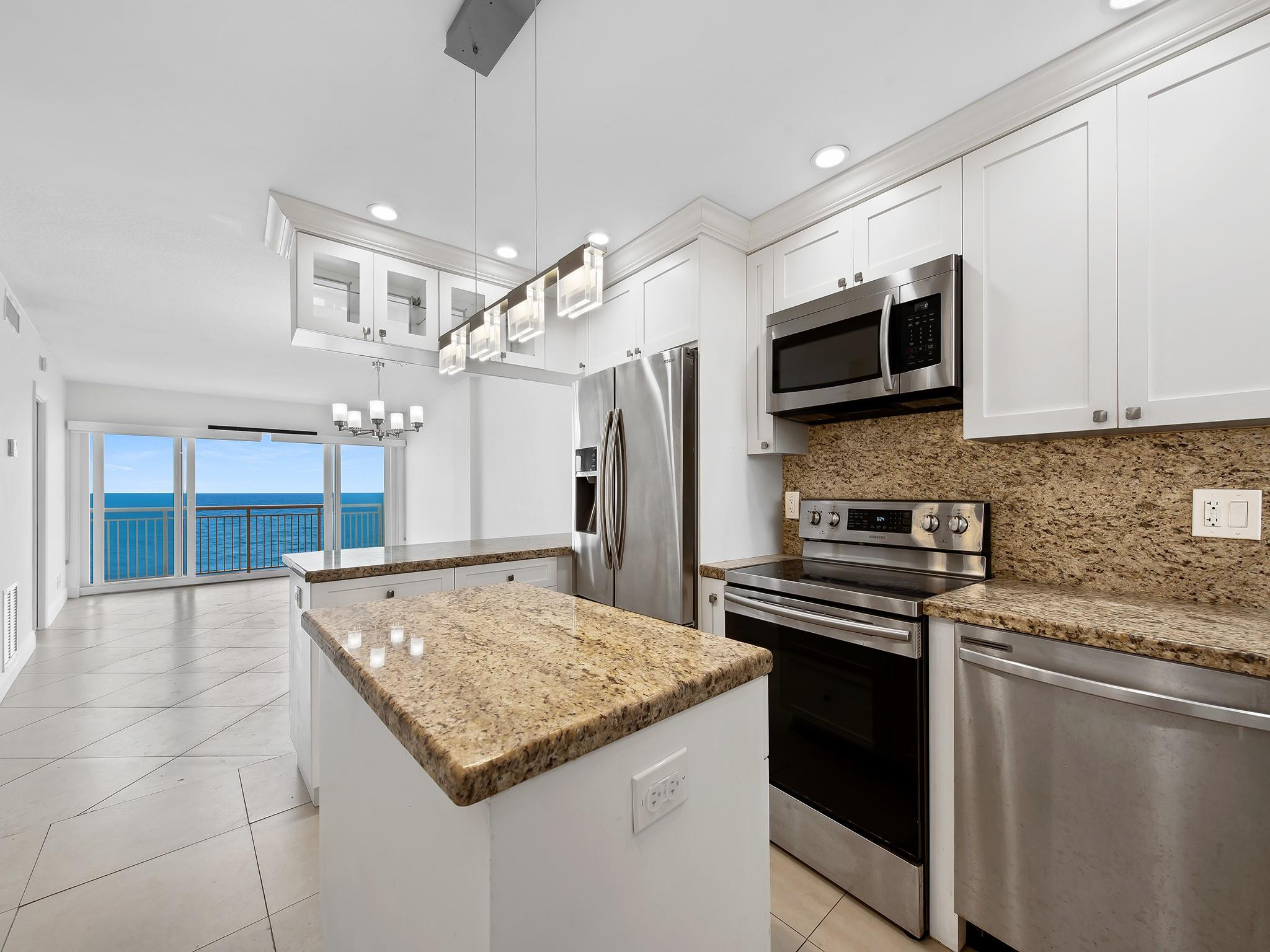 710 N Ocean Blvd Unit: 708