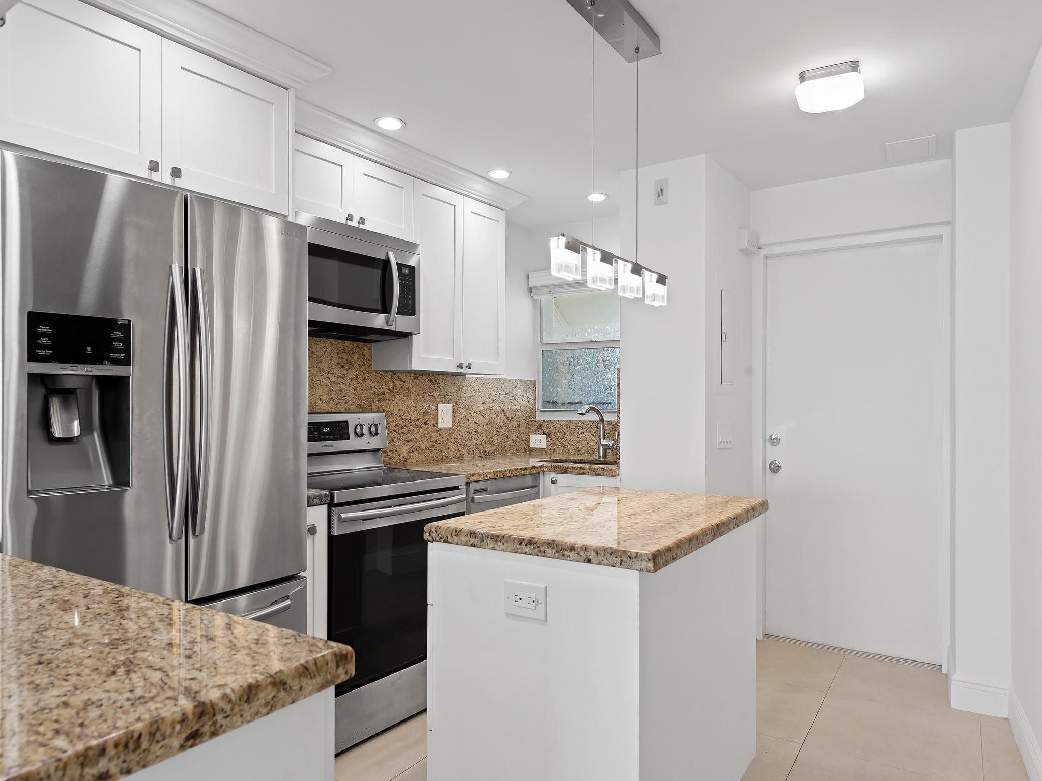 710 N Ocean Blvd Unit: 708
