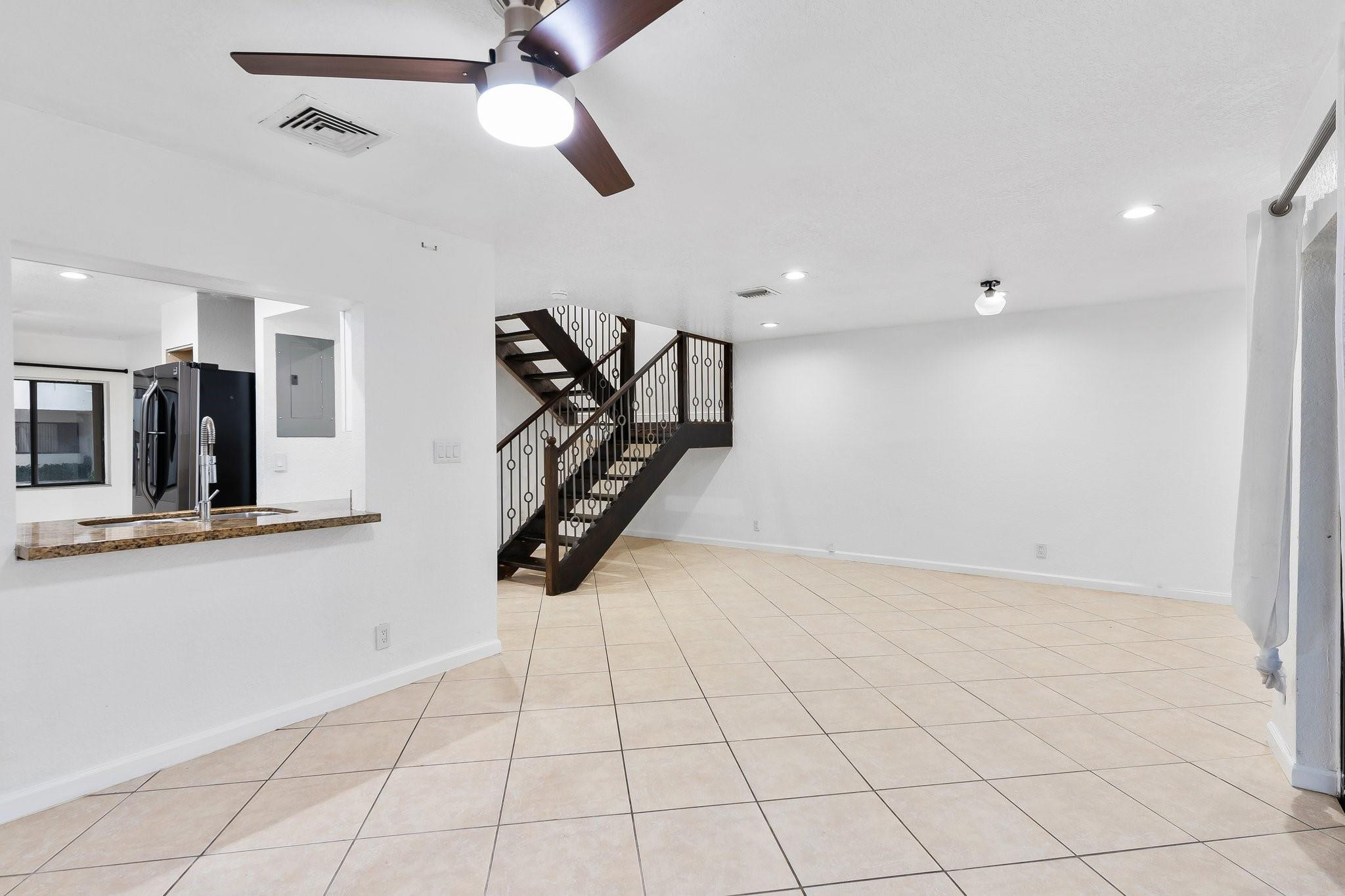 1693 Cypress Pointe Dr 1693