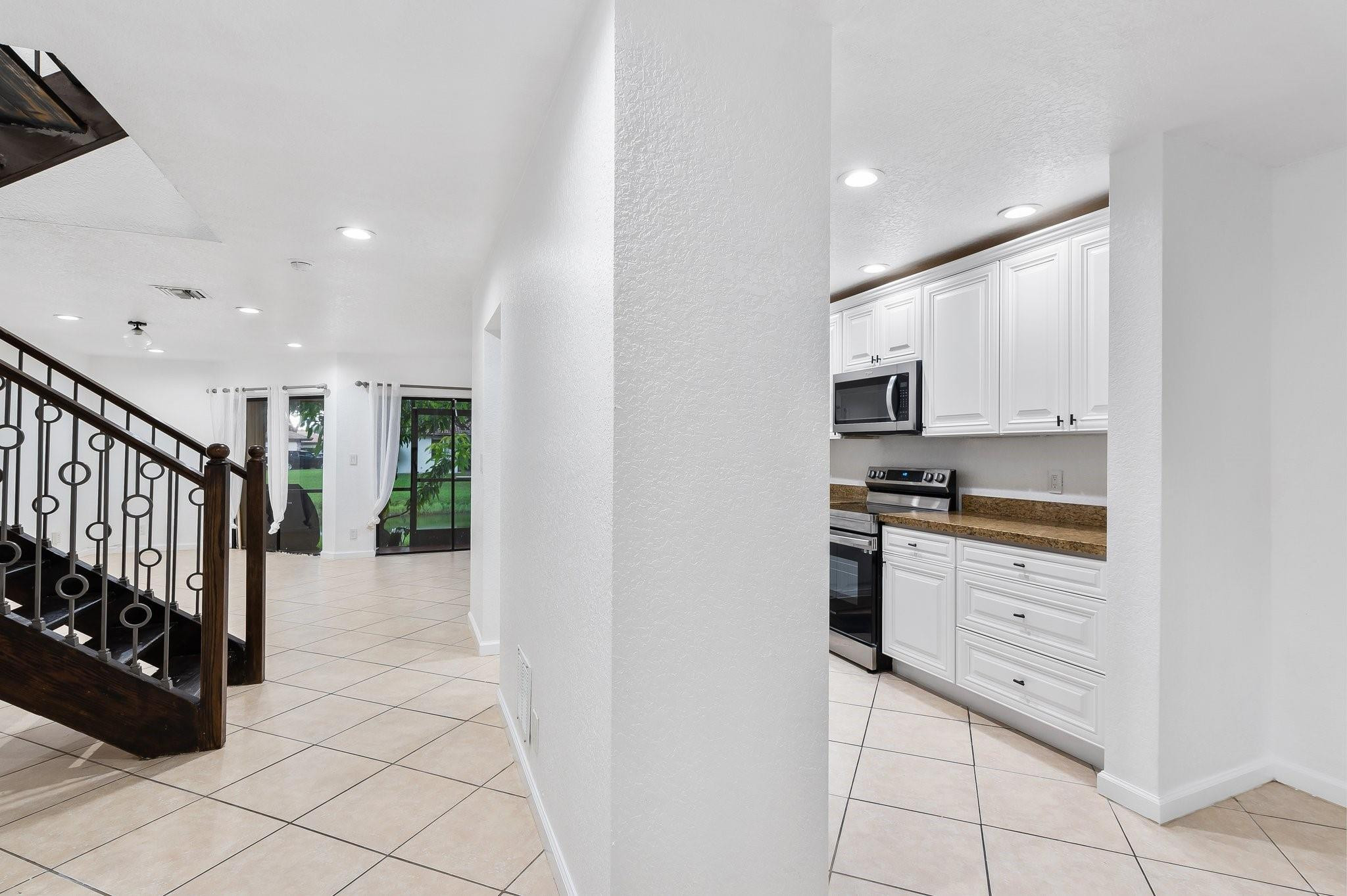 1693 Cypress Pointe Dr 1693