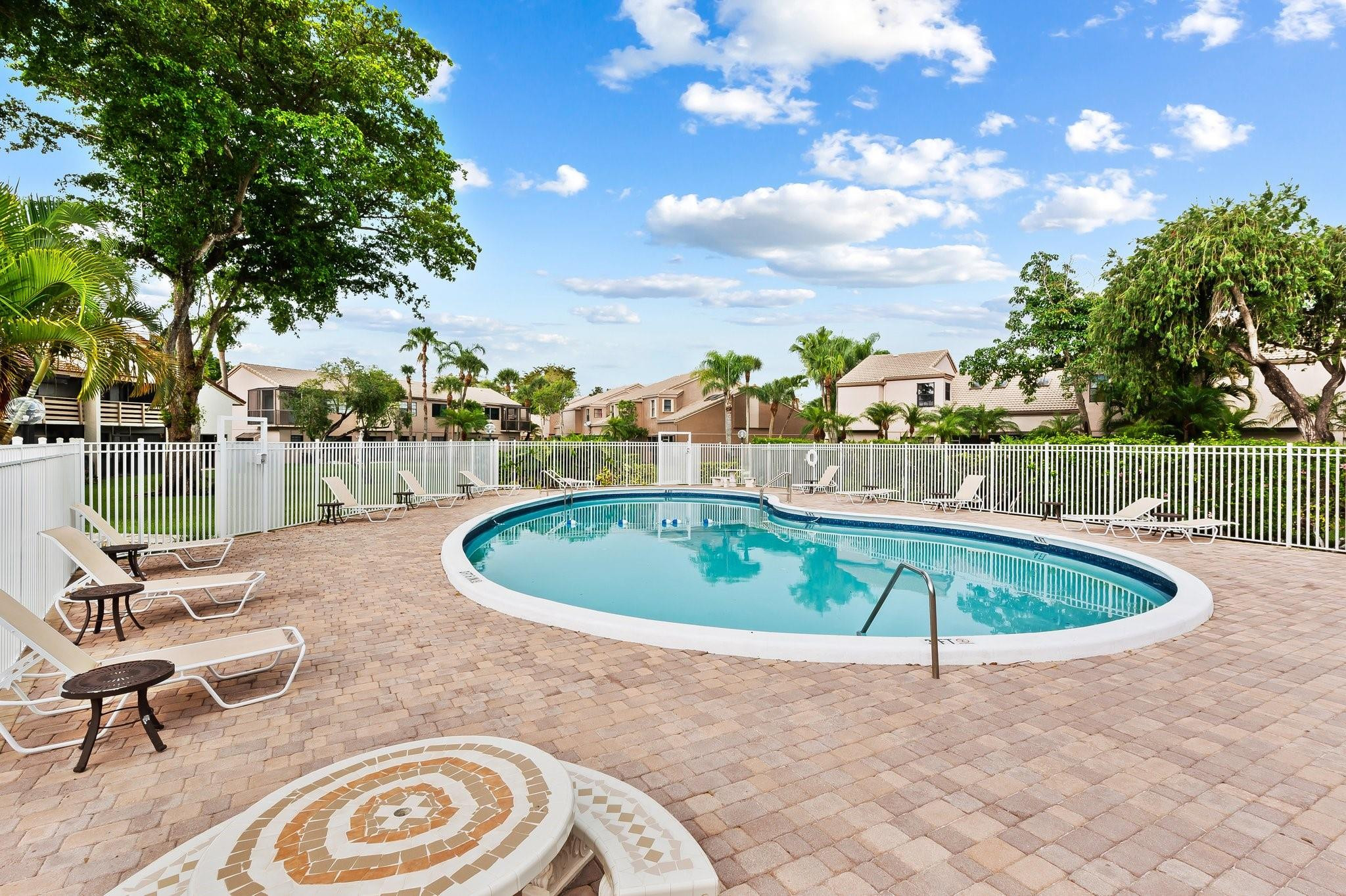 1693 Cypress Pointe Dr 1693