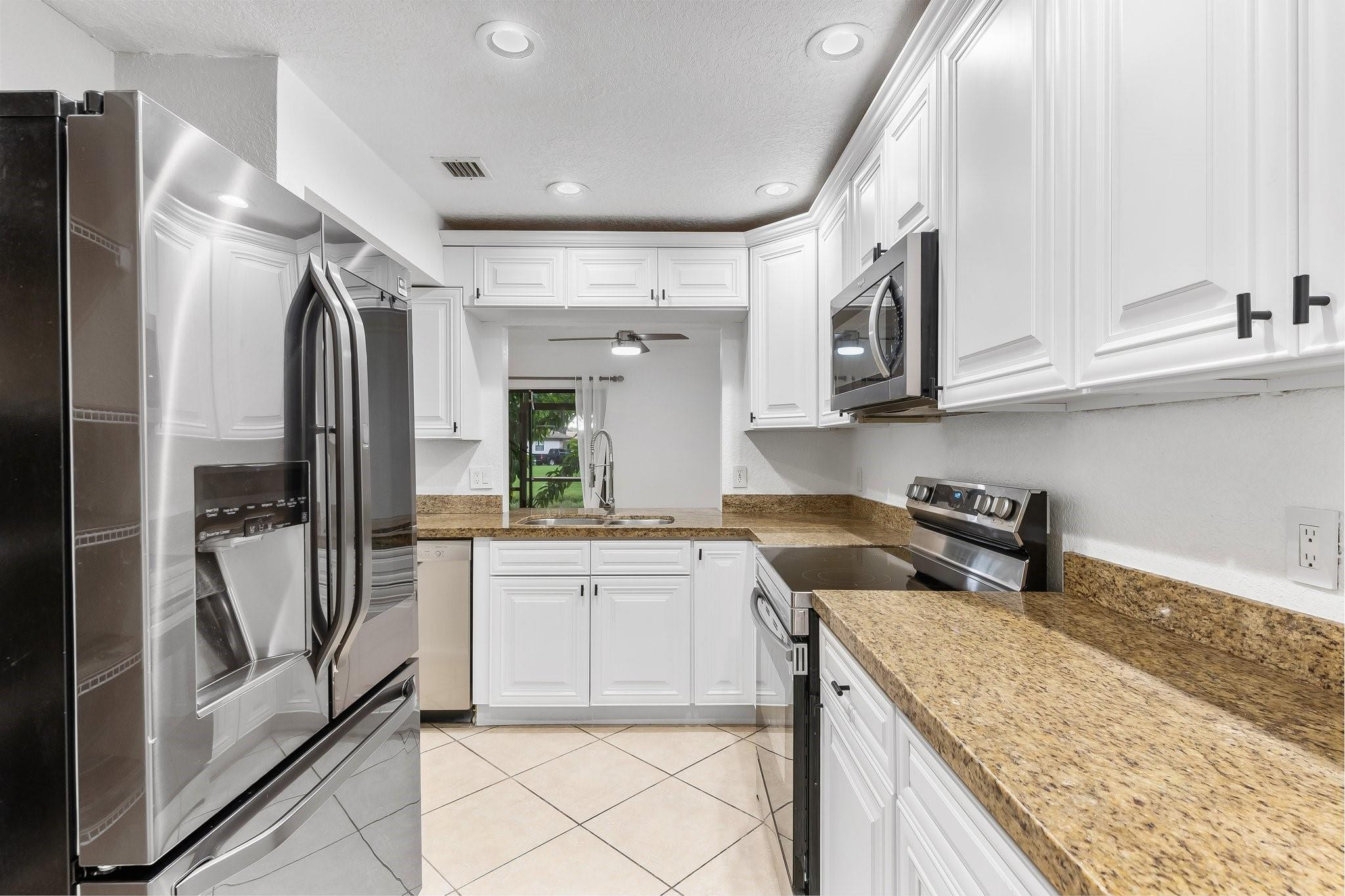 1693 Cypress Pointe Dr 1693