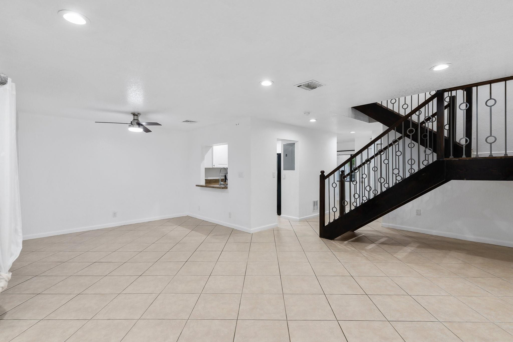 1693 Cypress Pointe Dr 1693