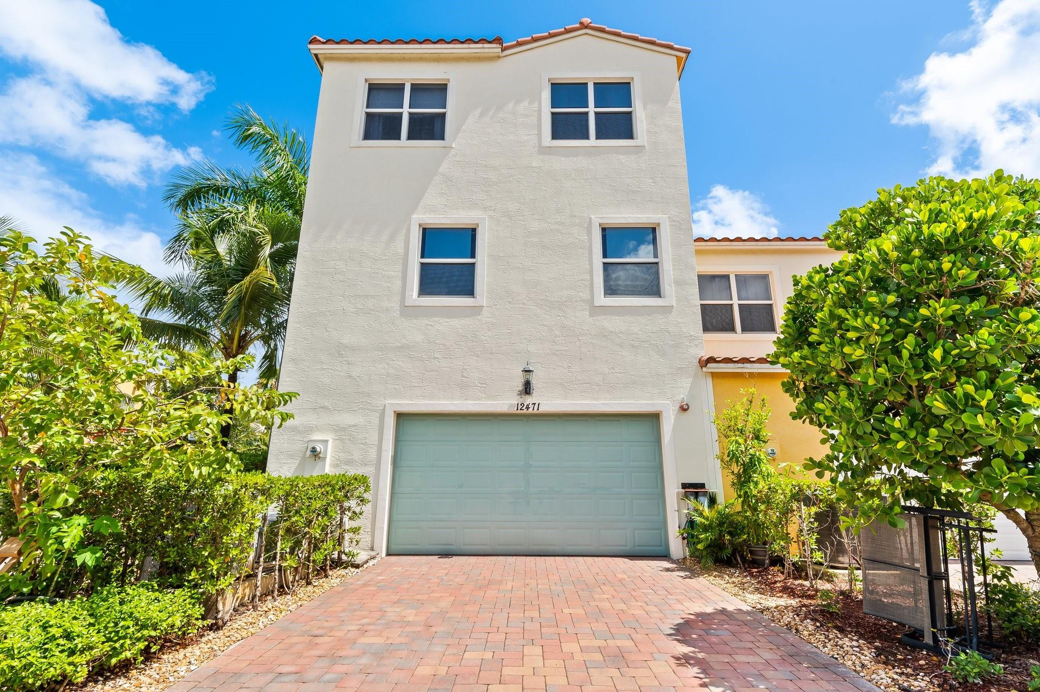 12471 NW 17th Ct