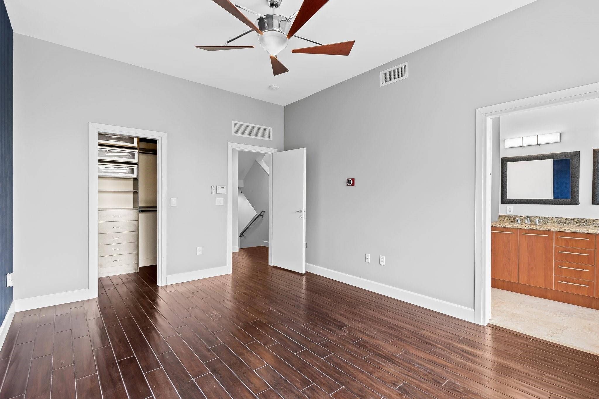 731 NE 4th Ave