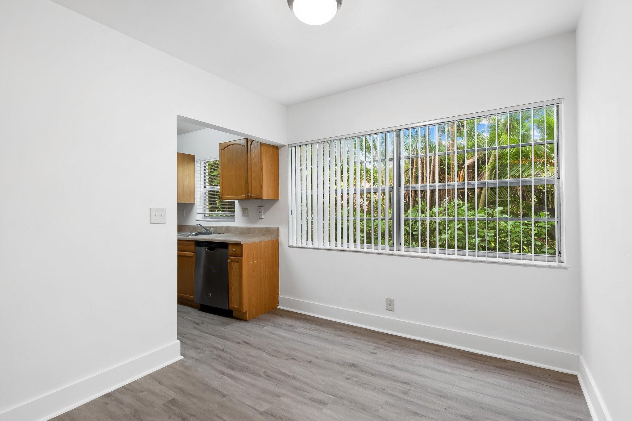 512 BAYSHORE DRIVE 105
