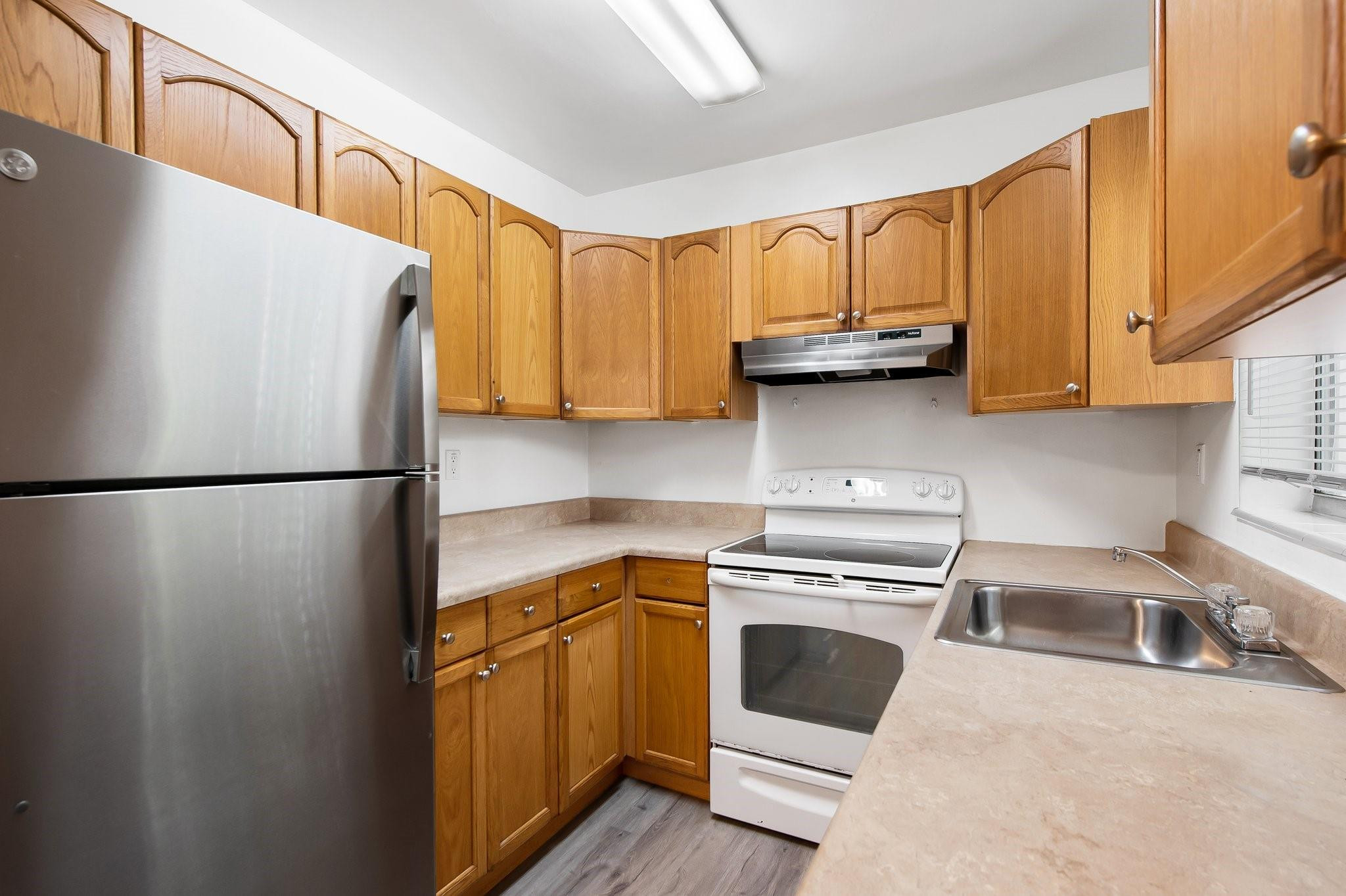512 BAYSHORE DRIVE 105