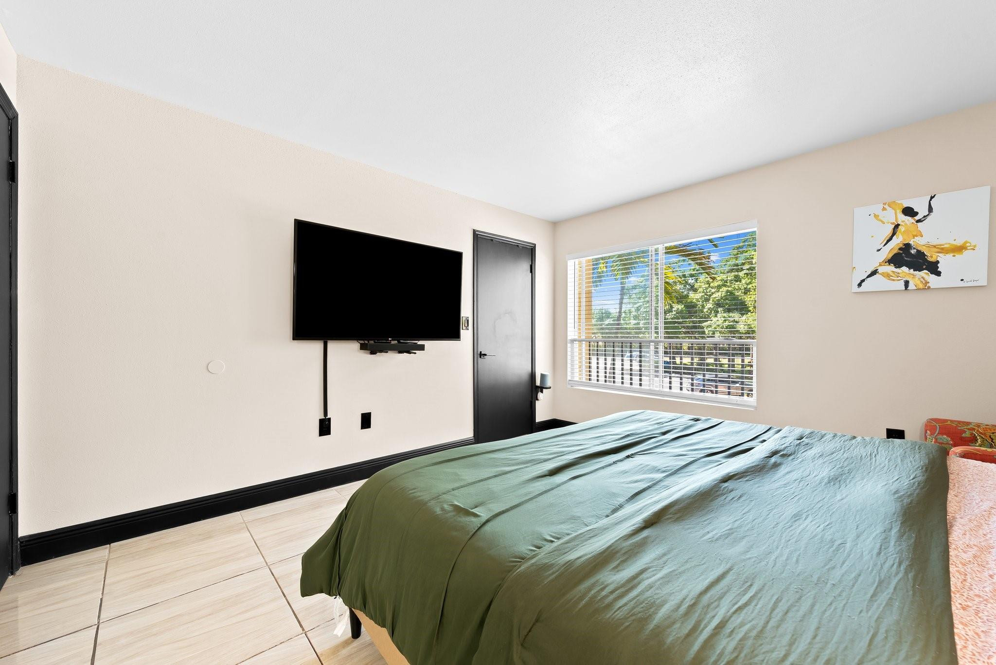 2400 NW 33rd St 1110