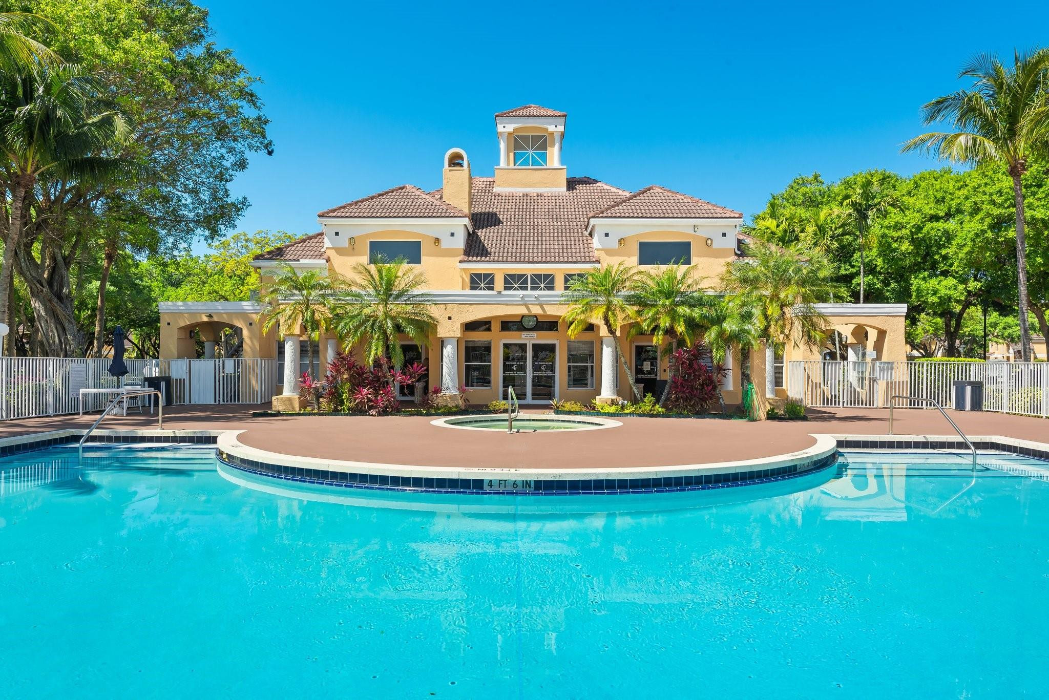 2400 NW 33rd St 1110
