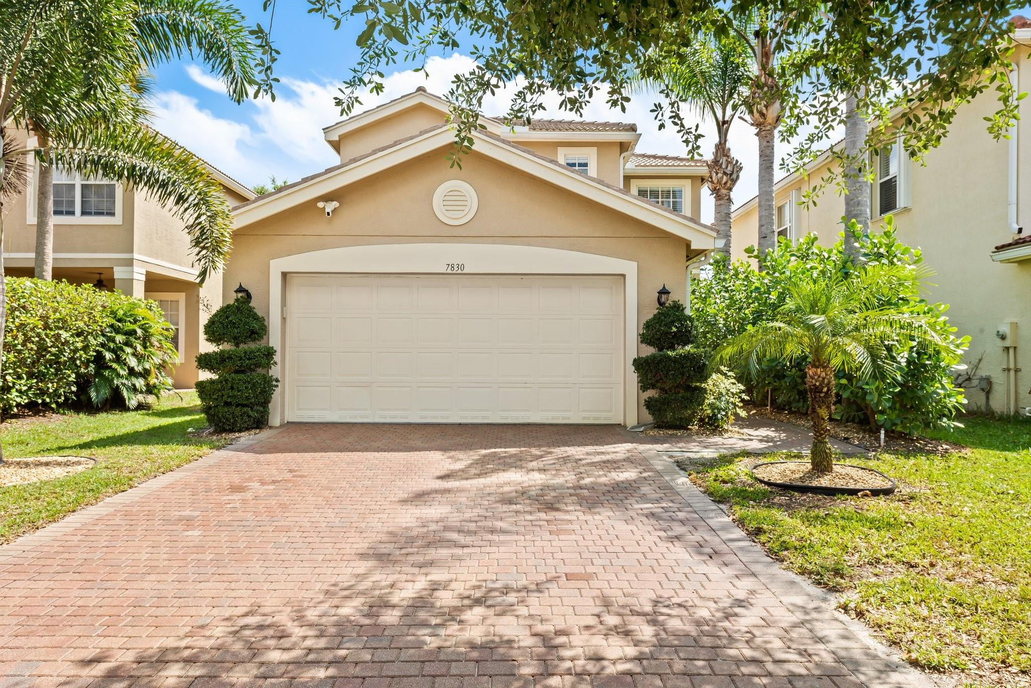 7830 Jewelwood Dr
