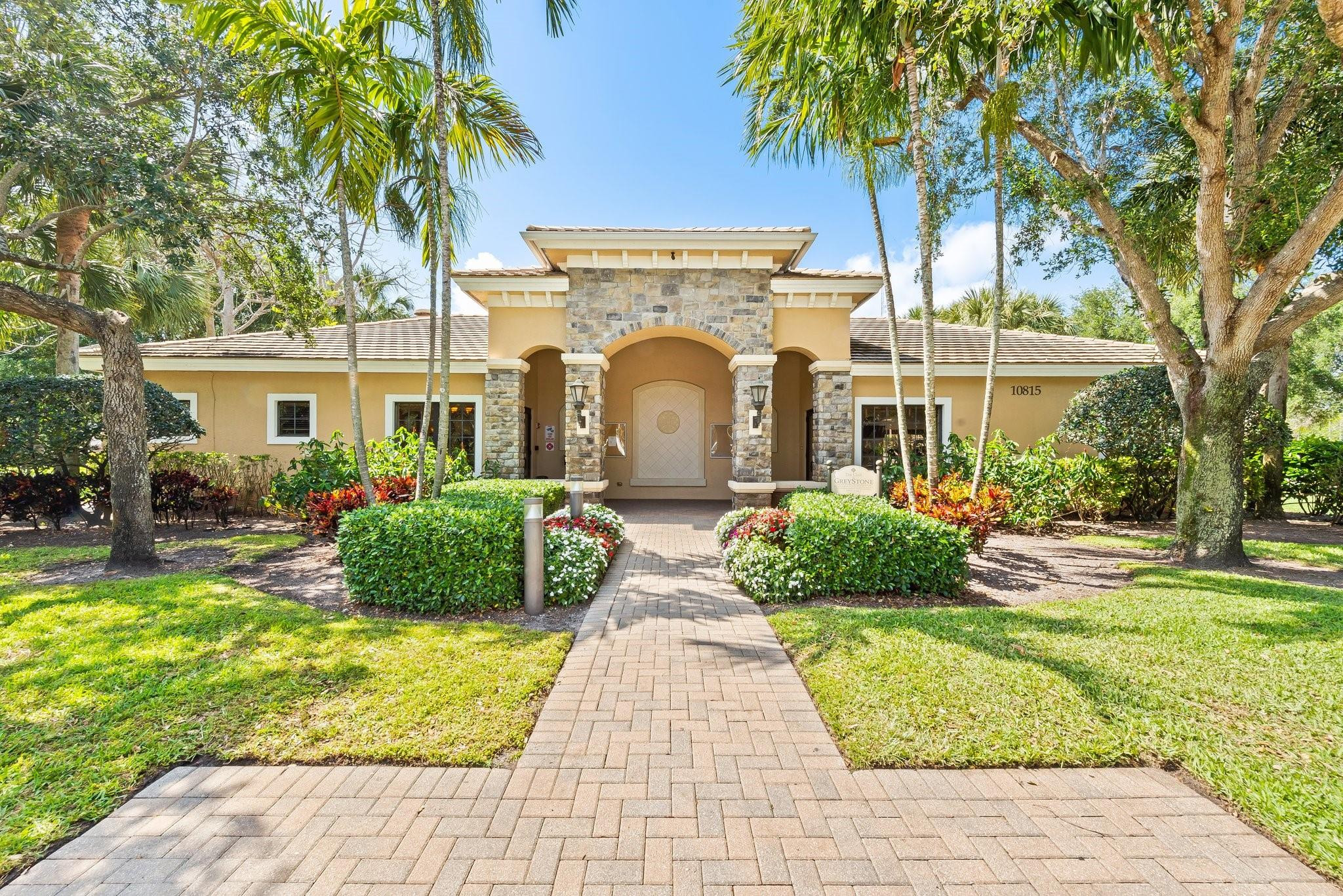 7830 Jewelwood Dr
