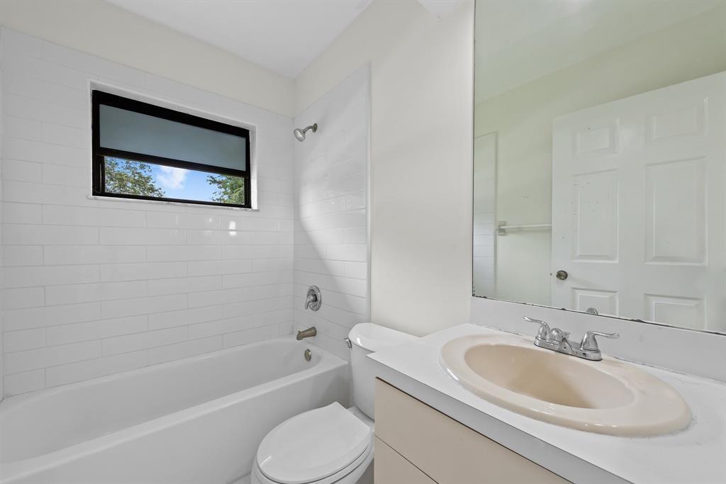 13924 Folkestone Circle D