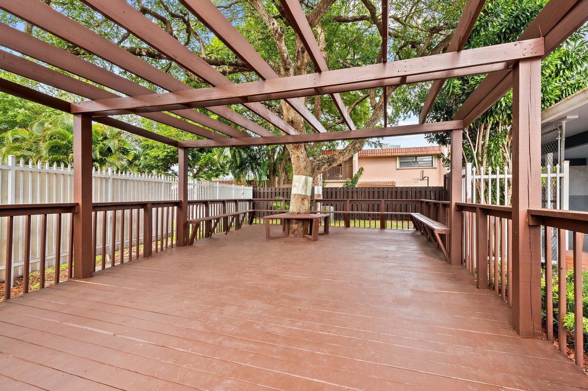 8059 SW 17th Pl 5-4
