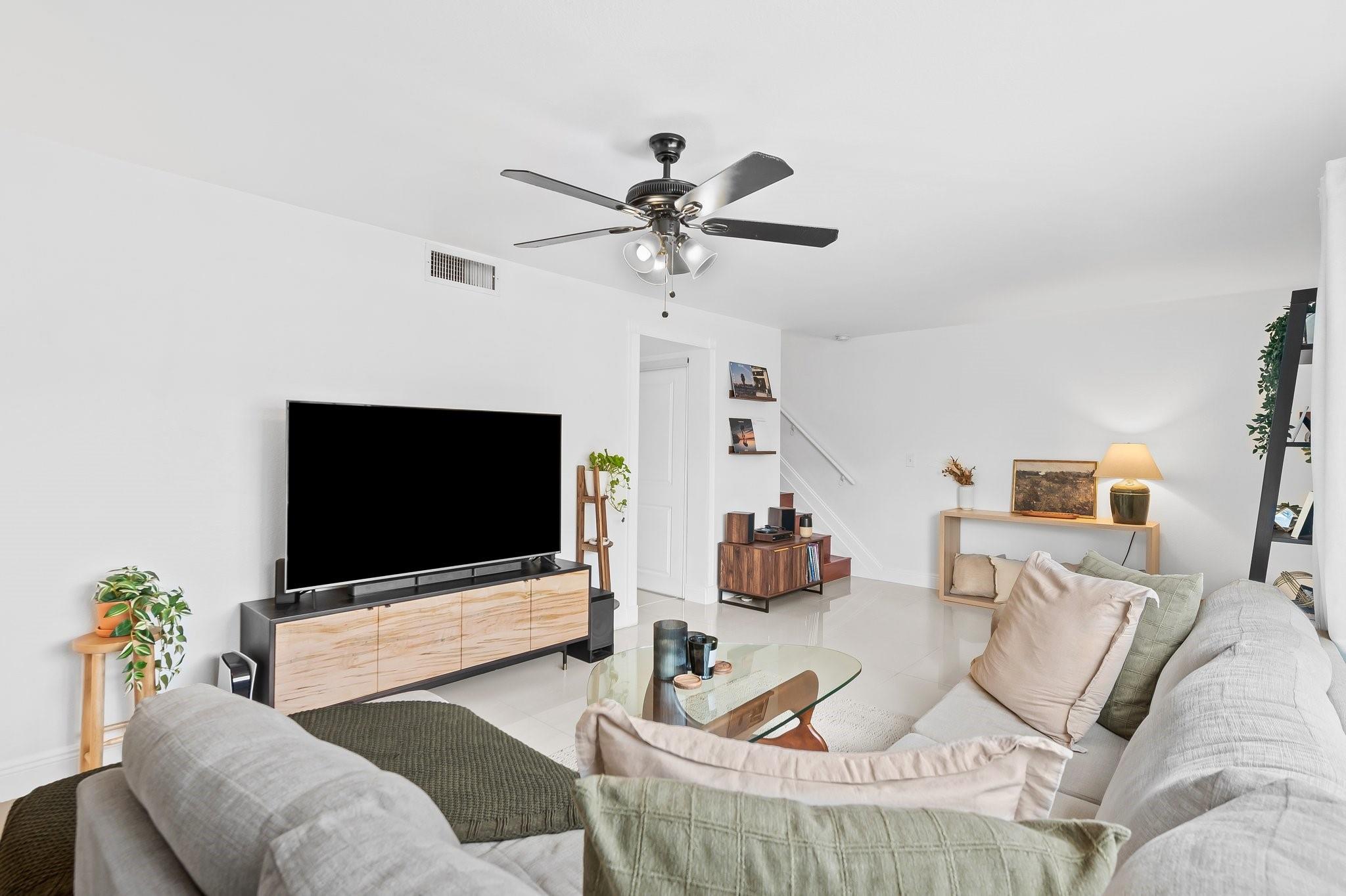 8059 SW 17th Pl 5-4