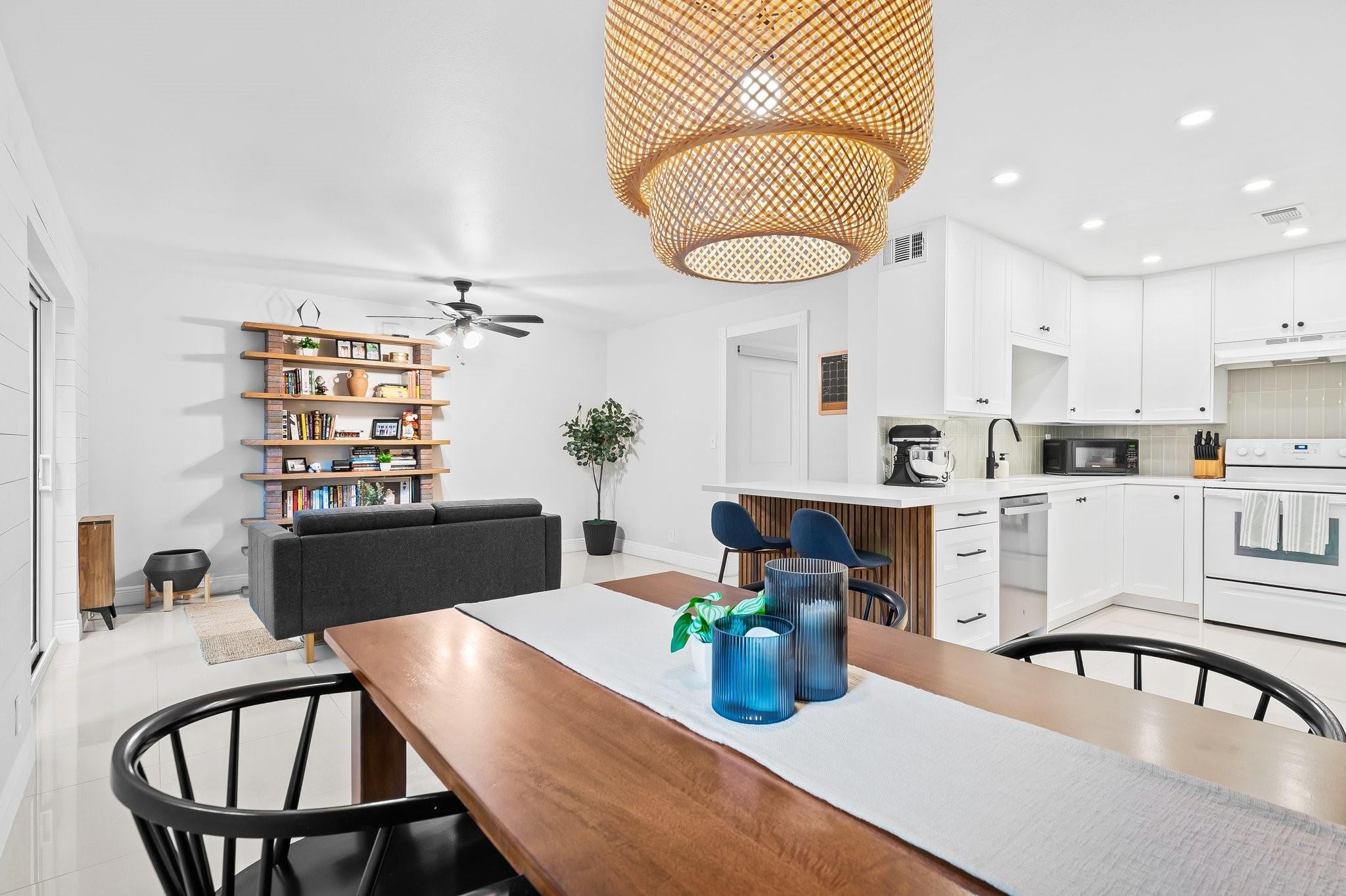 8059 SW 17th Pl 5-4
