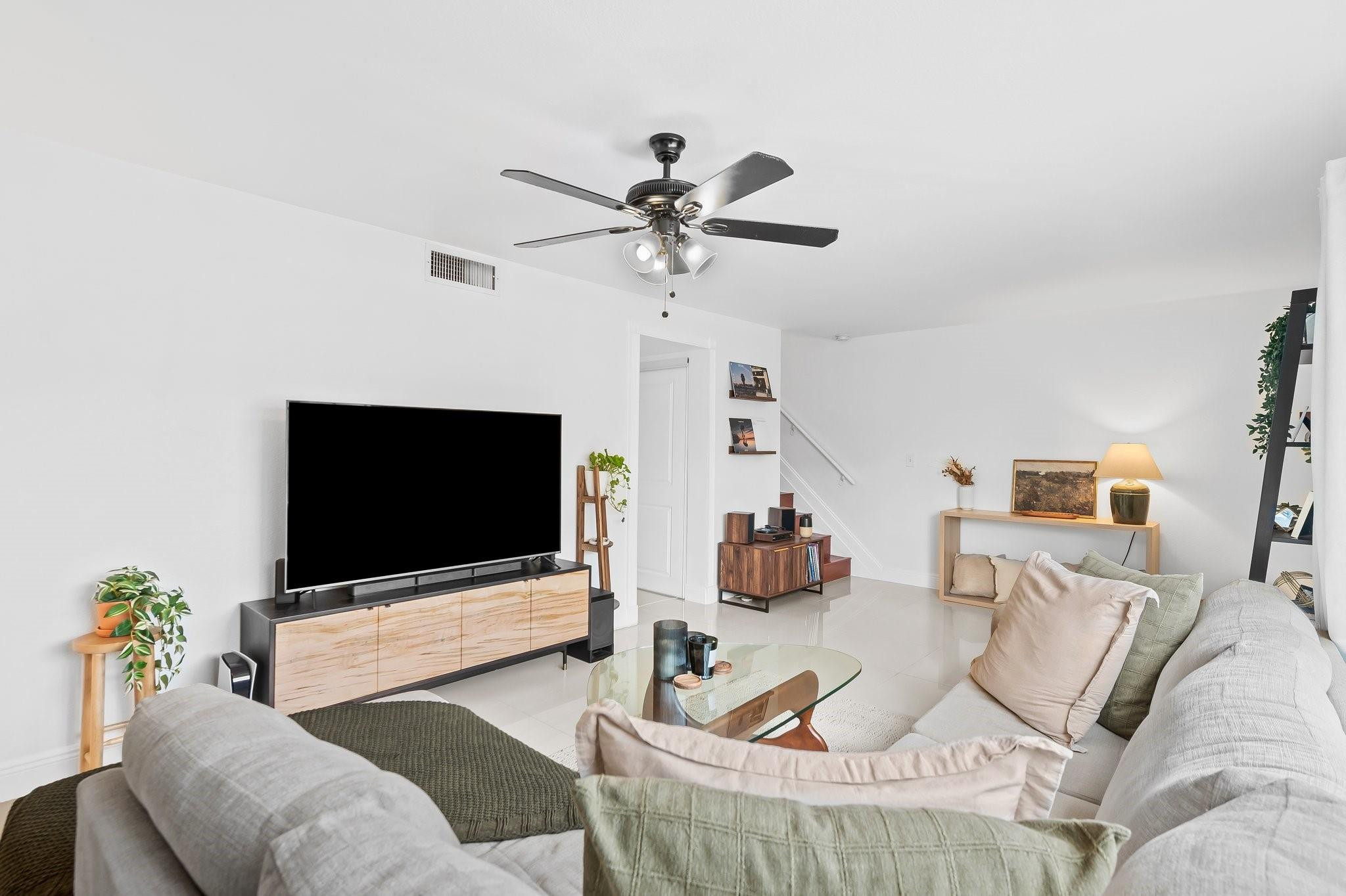 8059 SW 17th Pl 5-4