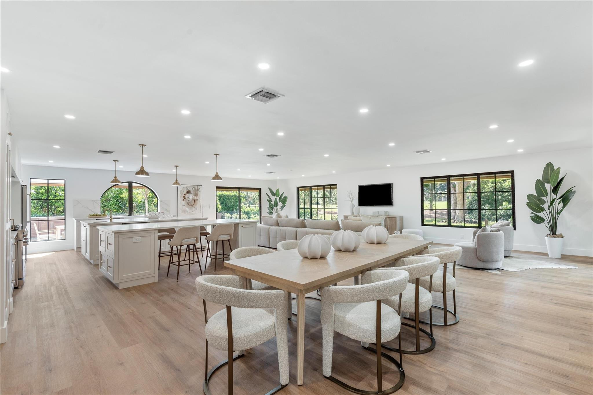 4456 Hickory Drive