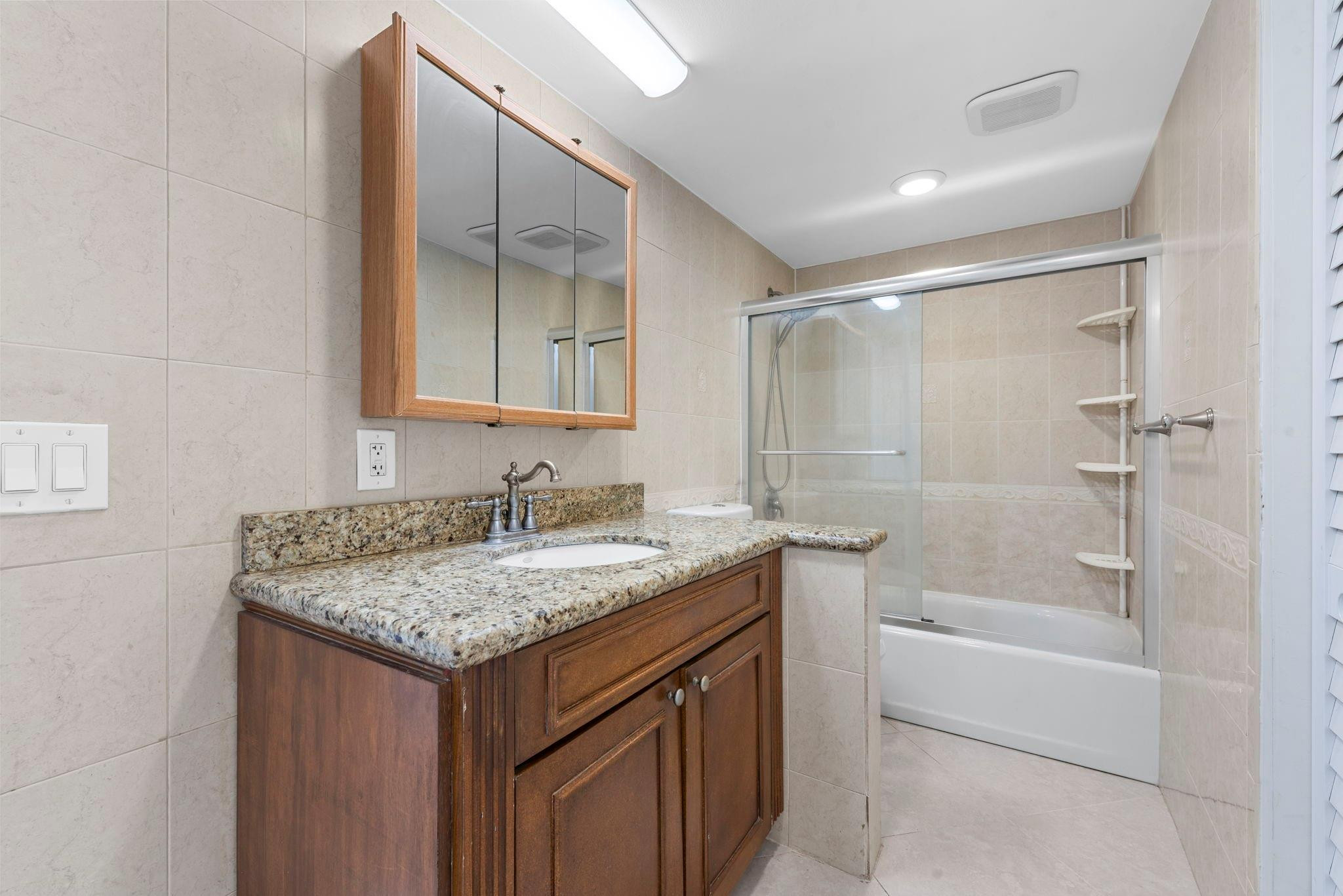 200 Waterway Drive 301, Lantana Unit: 301
